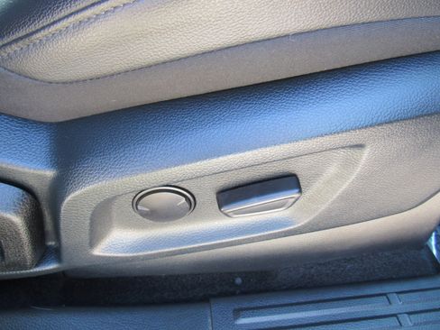 Used 2021 Ford Ranger Lariat w/ Equipment Group 501A High image 33