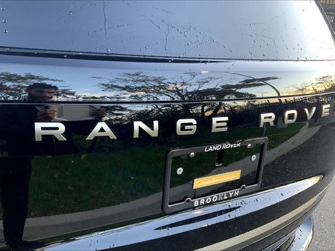 New 2025 Land Rover Range Rover SE image 15