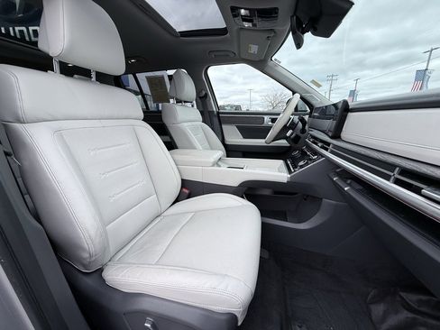 Used 2024 Hyundai Santa Fe Limited image 29