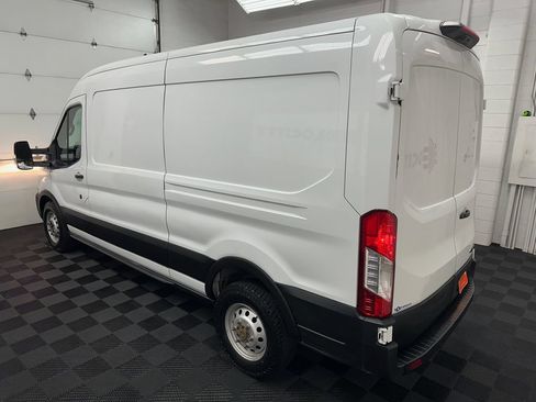 Used 2023 Ford Transit 250 Medium Roof AWD image 5