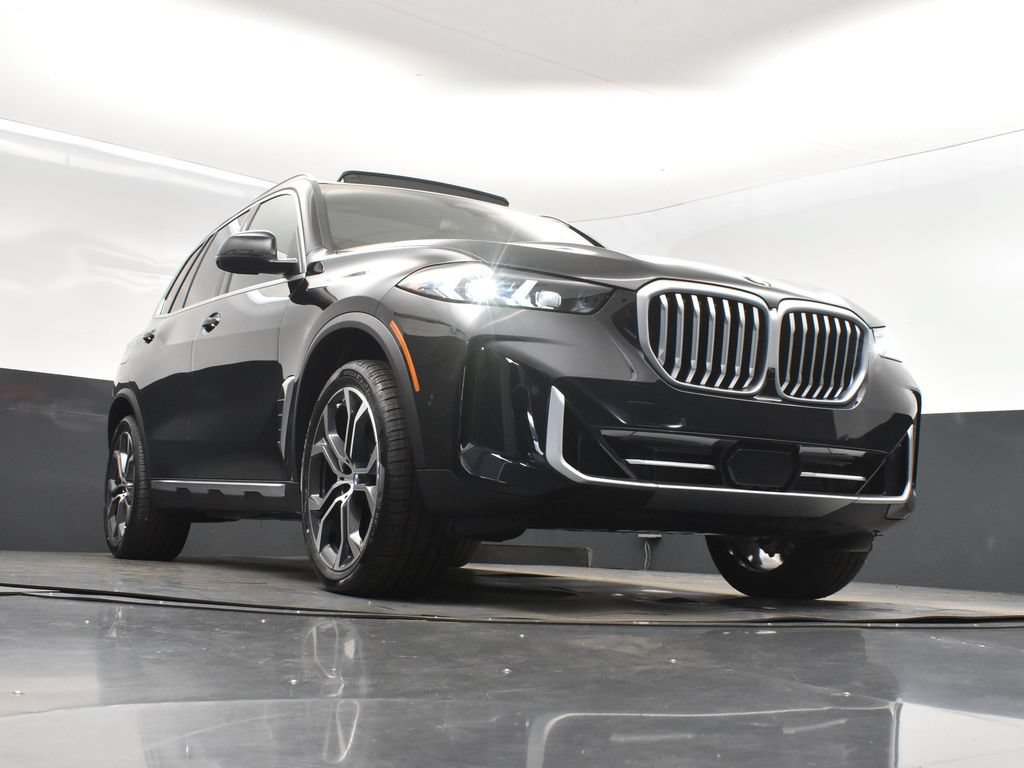 Certified 2026 BMW X5 sDrive40i w/ Parking Assistance Package RWD image 44