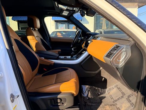 Used 2022 Land Rover Range Rover Sport HSE Dynamic image 12