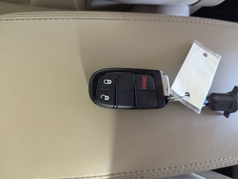 Used 2014 Jeep Grand Cherokee Laredo w/ Quick Order Package 23E RWD image 26
