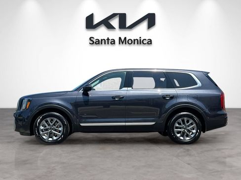 Certified 2025 Kia Telluride LX FWD image 3