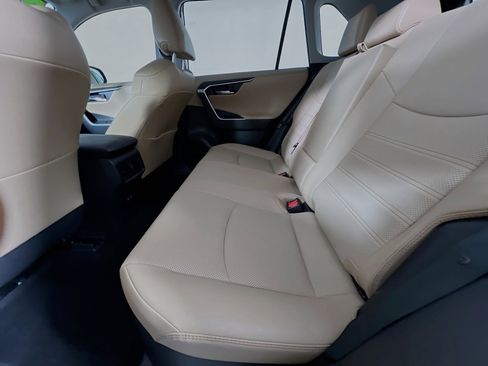 Used 2022 Toyota RAV4 Limited image 29