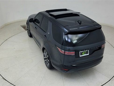 Used 2024 Land Rover Discovery Dynamic SE image 85