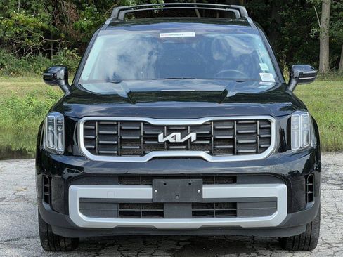 Used 2025 Kia Telluride S AWD/4WD image 2