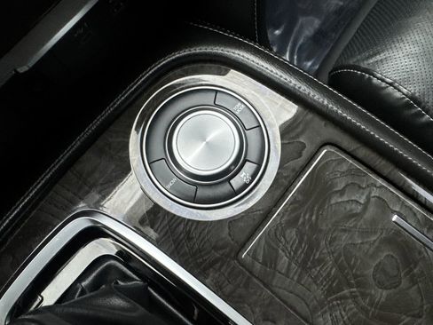 Used 2023 INFINITI QX80 Luxe w/ Cargo Package image 74