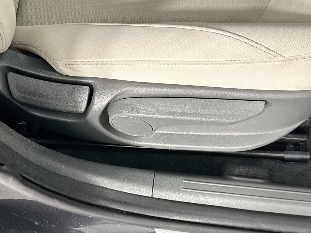 Used 2025 Hyundai Sonata SEL FWD image 21