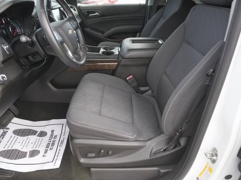 Used 2018 Chevrolet Suburban LS image 9