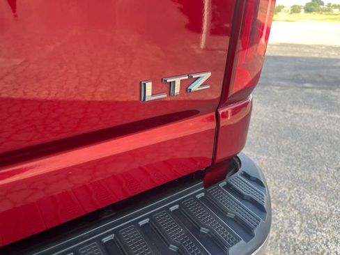 Used 2020 Chevrolet Silverado 2500 LTZ w/ LTZ Texas Edition AWD/4WD image 8