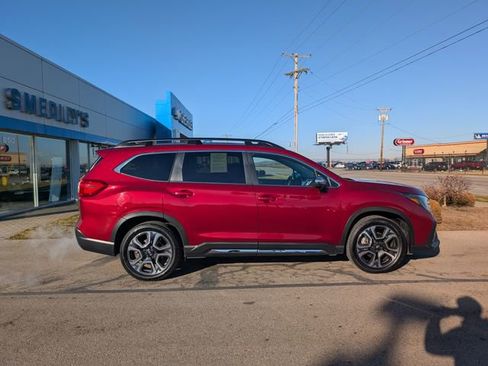 Used 2023 Subaru Ascent Limited w/ Technology Package image 3