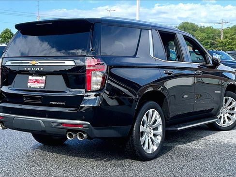 Used 2021 Chevrolet Tahoe Premier w/ Premium Package AWD/4WD image 12