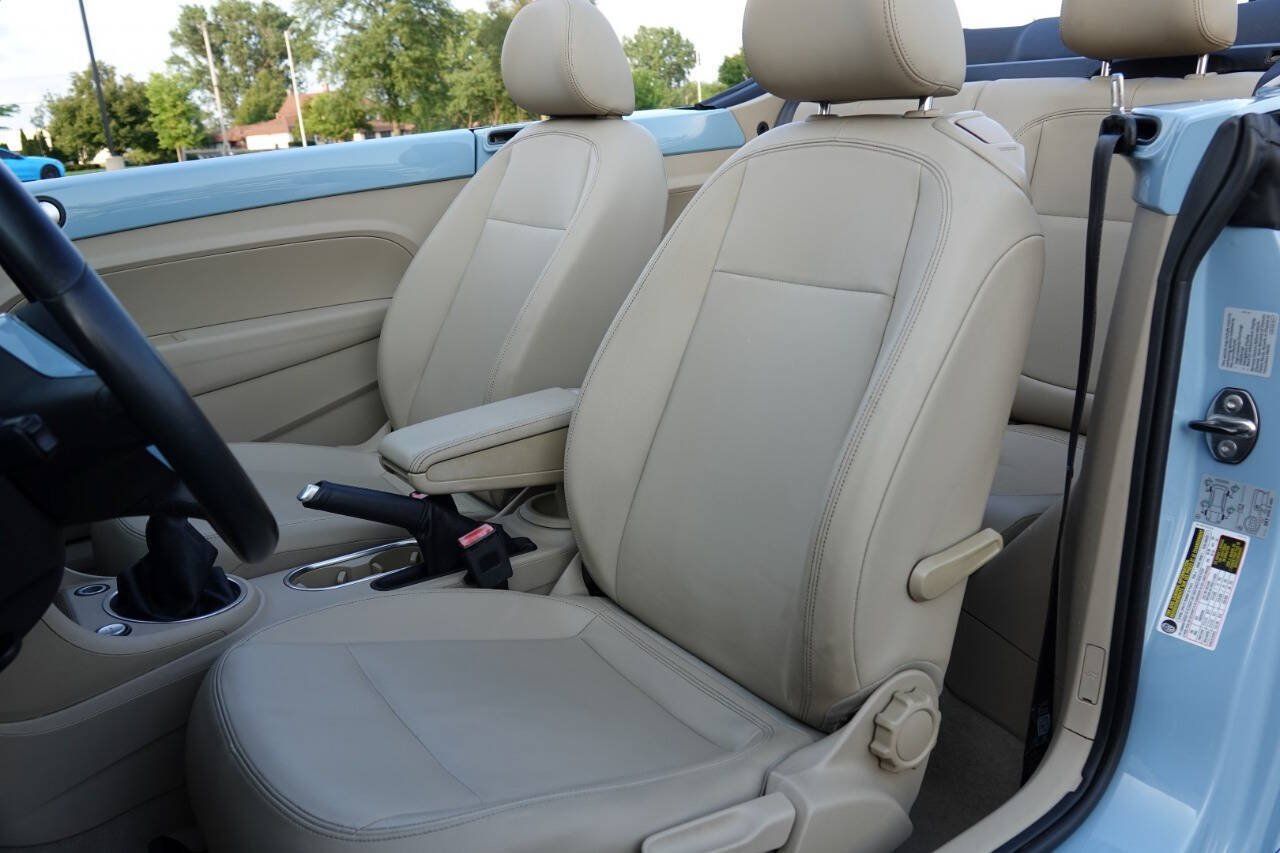 Used 2014 Volkswagen Beetle TDI FWD image 52