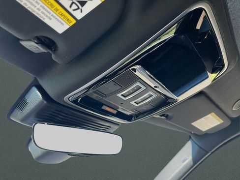 New 2026 Land Rover Range Rover Velar S image 30