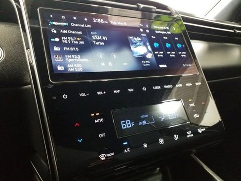 Used 2023 Hyundai Santa Cruz SEL Premium AWD/4WD image 6