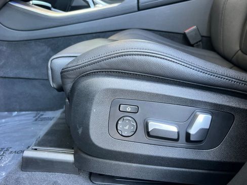 Used 2022 BMW X5 sDrive40i w/ Parking Assistance Package RWD image 12