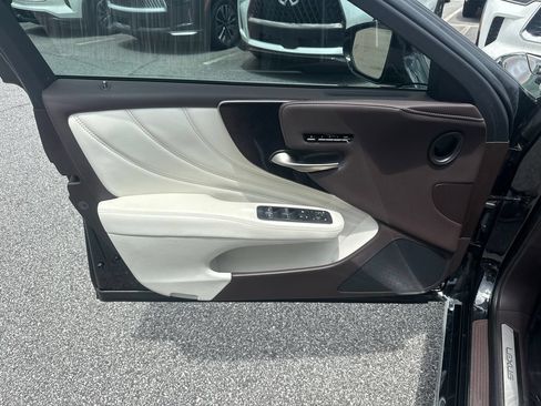 Used 2018 Lexus LS 500 RWD image 10