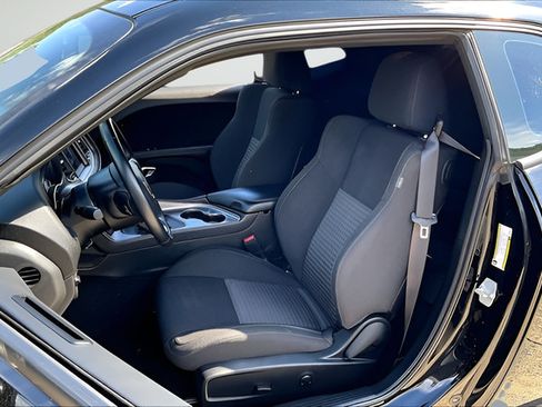 Used 2023 Dodge Challenger GT w/ Blacktop Package RWD image 17