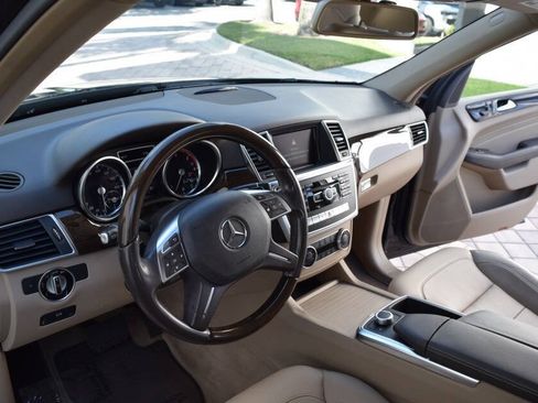 Used 2015 Mercedes-Benz ML 250 BlueTEC 4MATIC image 40