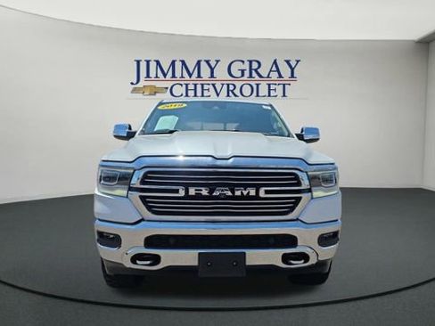 Used 2019 RAM 1500 Laramie AWD/4WD image 8