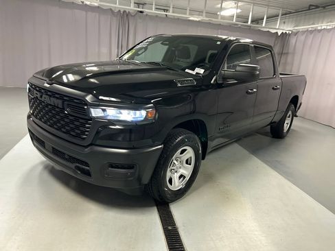 Used 2025 RAM 1500 Tradesman AWD/4WD image 3