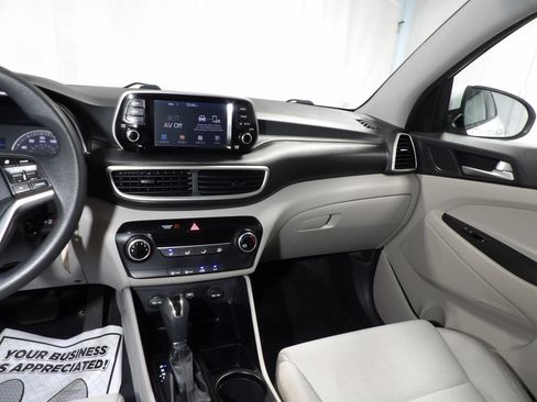 Used 2019 Hyundai Tucson SE FWD image 13