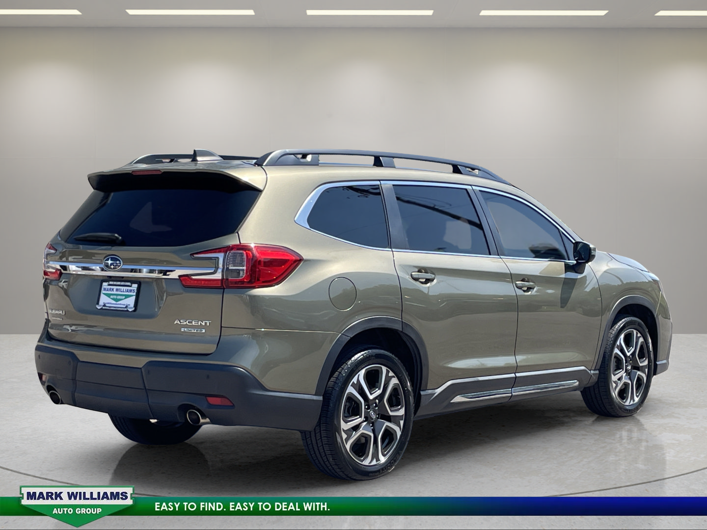 Used 2023 Subaru Ascent Limited AWD/4WD image 5