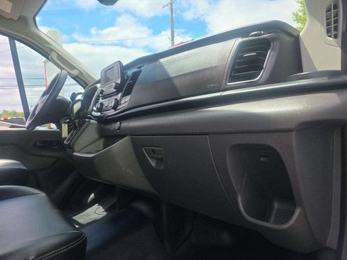 Used 2021 Ford Transit 250 Low Roof RWD image 8
