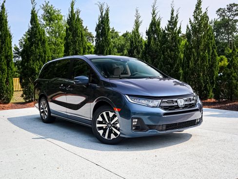 New 2026 Honda Odyssey EX-L image 2