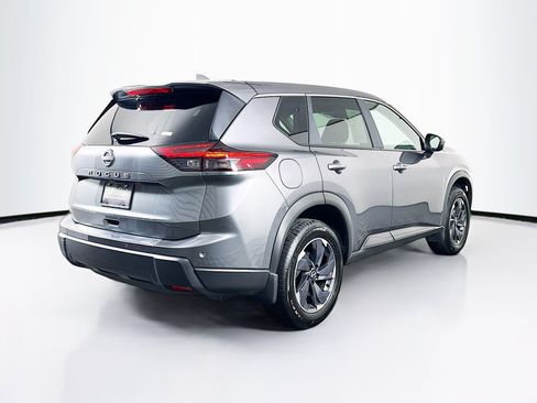 Used 2026 Nissan Rogue SV FWD image 9