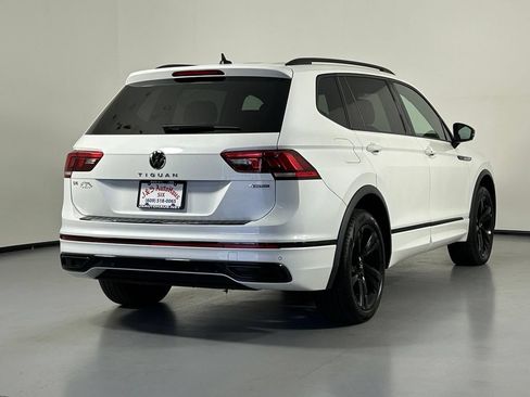 Used 2024 Volkswagen Tiguan SE R-Line AWD/4WD image 7