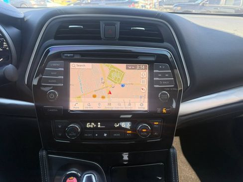 Used 2023 Nissan Maxima SV w/ Floor Mat Group FWD image 21