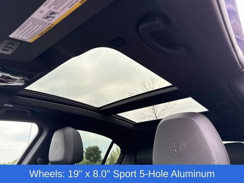 Used 2022 Alfa Romeo Stelvio Ti image 17