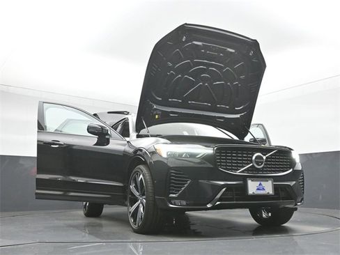 Used 2023 Volvo XC60 B6 Ultimate w/ Protection Package Premier image 55