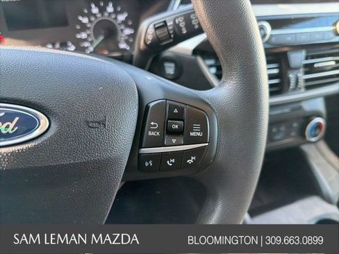 Used 2022 Ford Escape SE FWD image 17
