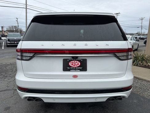 Used 2023 Lincoln Aviator Reserve w/ Equipment Group 201A image 6