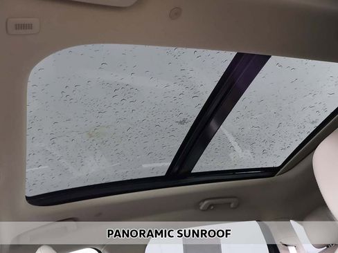 Used 2022 Lincoln Nautilus Reserve w/ Luxury Package image 4