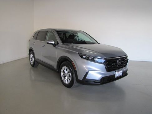 Certified 2025 Honda CR-V LX image 3