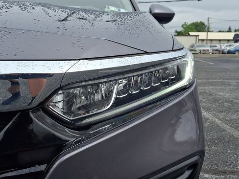Used 2019 Honda Accord LX image 9