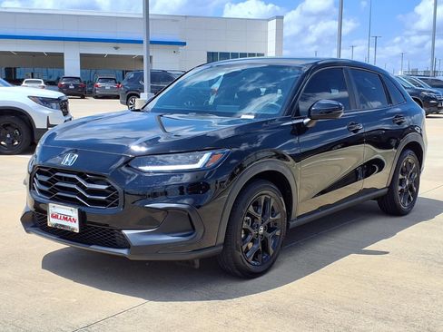 Used 2025 Honda HR-V Sport image 4