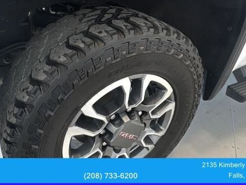 Used 2025 GMC Sierra 2500 SLE AWD/4WD image 12