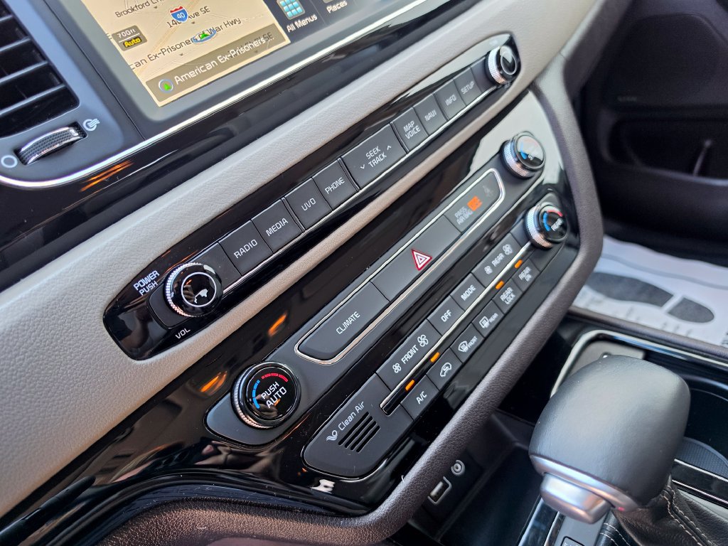 Used 2018 Kia Sedona SX Limited FWD image 20