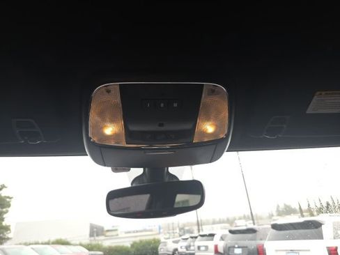 Used 2020 Jeep Grand Cherokee Altitude image 18