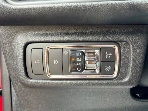 Used 2021 Lincoln Corsair Reserve w/ Equipment Group 201A FWD image 23