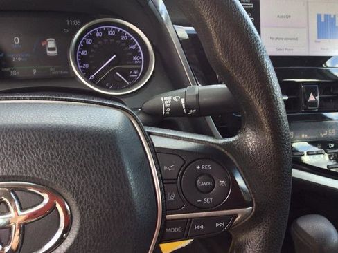 Used 2023 Toyota Camry LE image 18