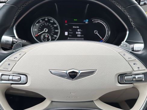 Used 2024 Genesis G80 image 23