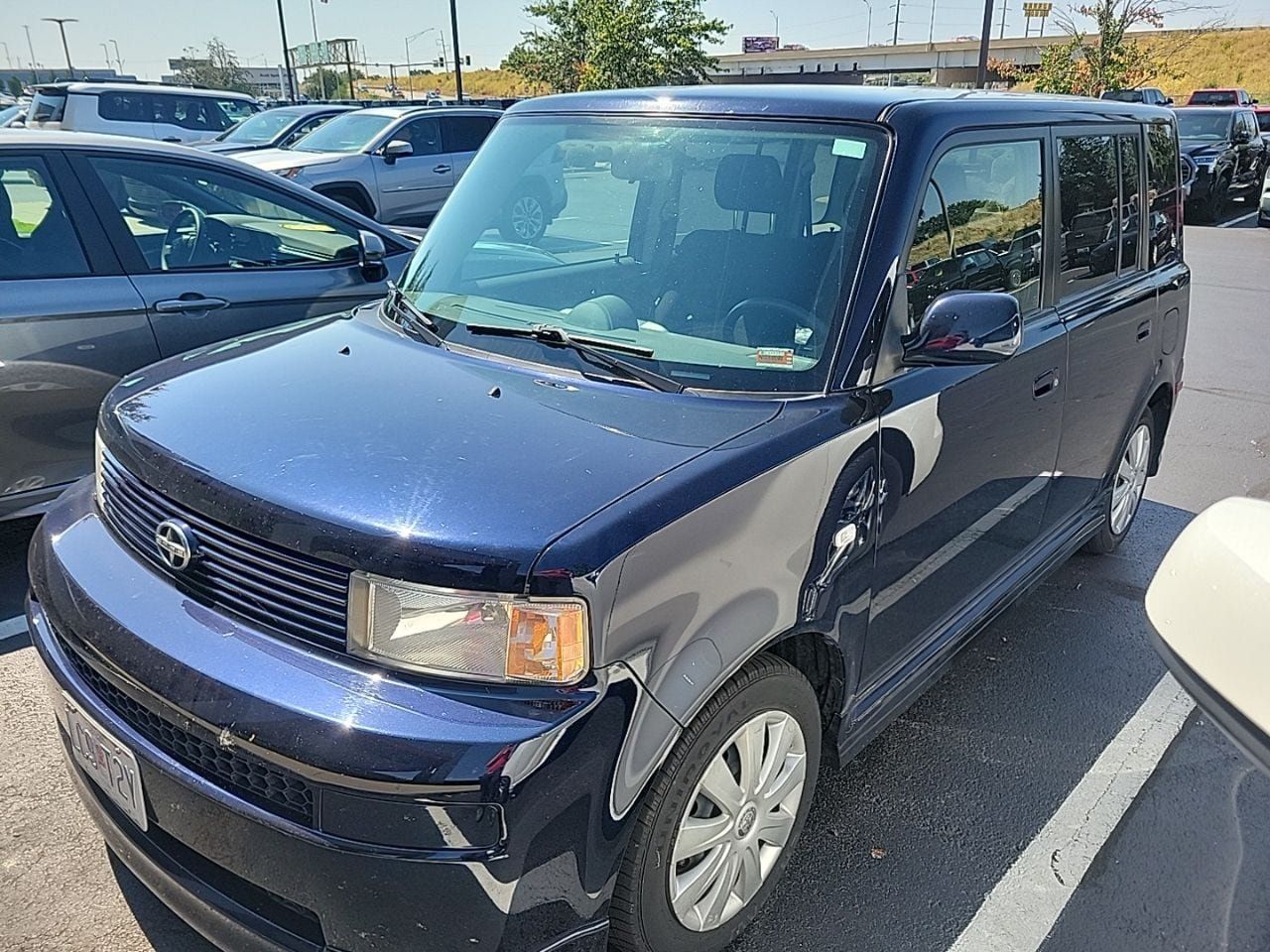 Used 2005 Scion xB FWD image 11