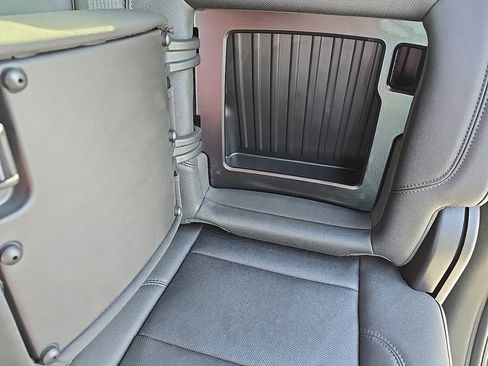 Certified 2025 Chevrolet Silverado 1500 LTZ w/ Technology Package image 33