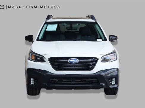 Used 2020 Subaru Outback Onyx Edition XT w/ Popular Package #2 AWD/4WD image 4
